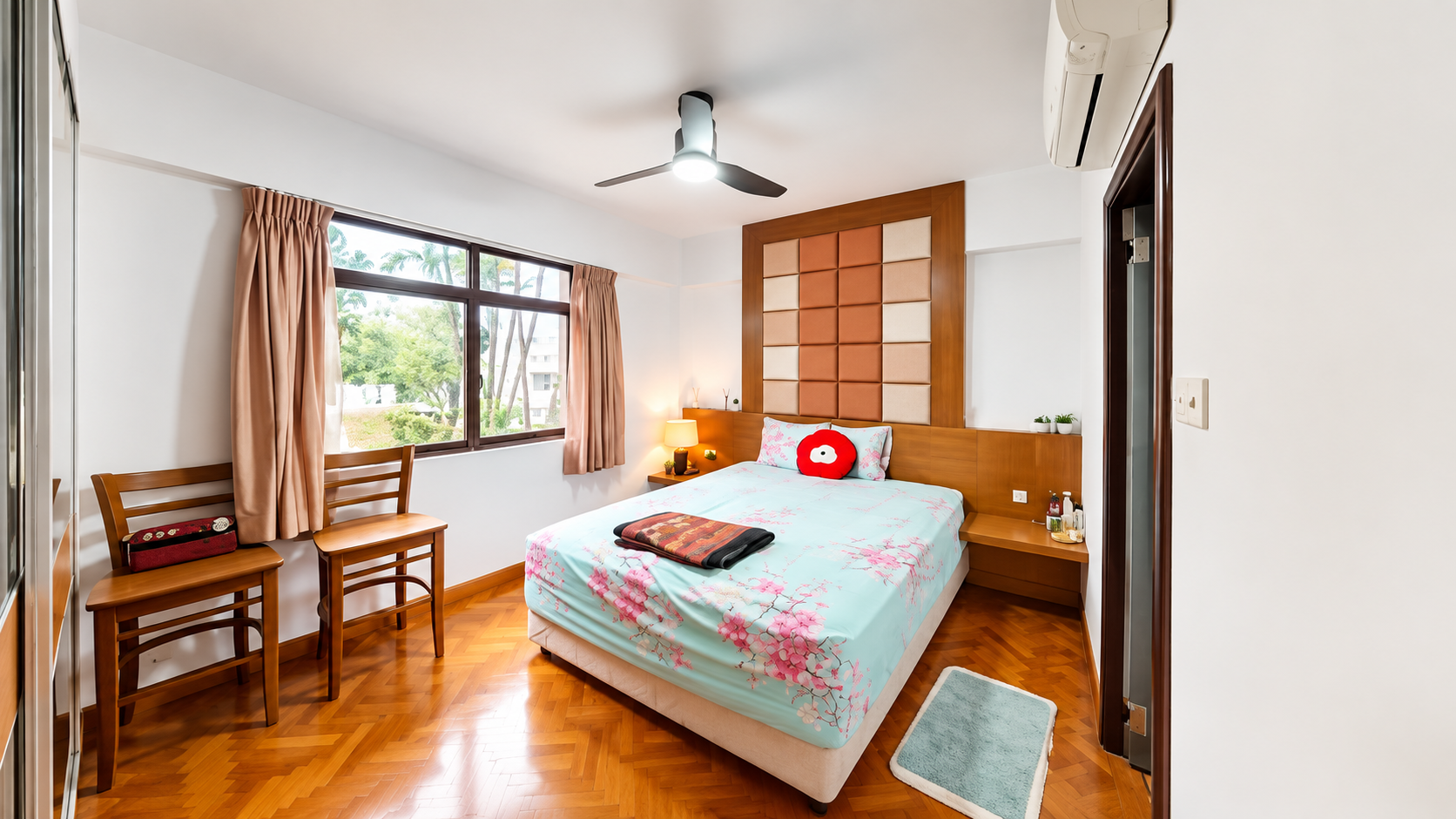 Bright furnished bedroom at MyLivora Home